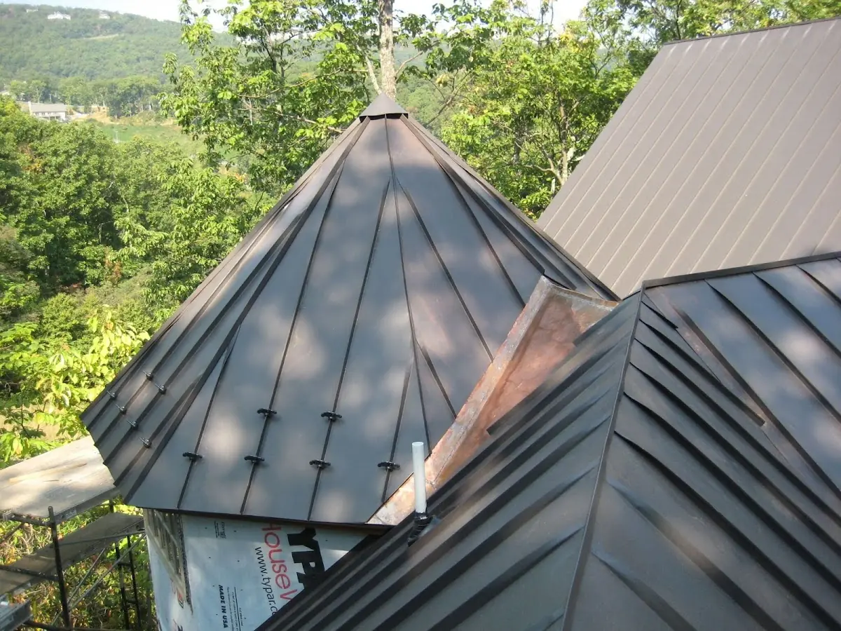 Professional Roof Tarp Installation by Craftsman Roofing in Kleinville